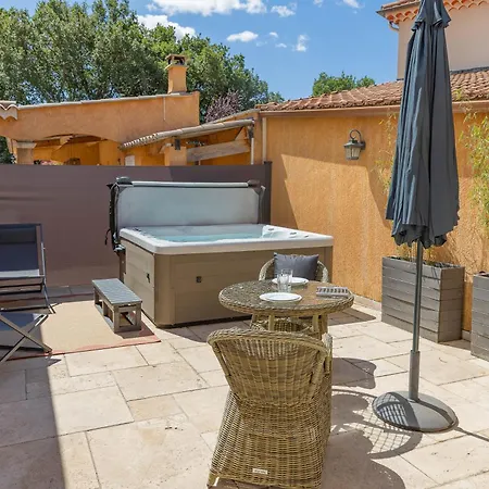 Le Clos D'Amelie *